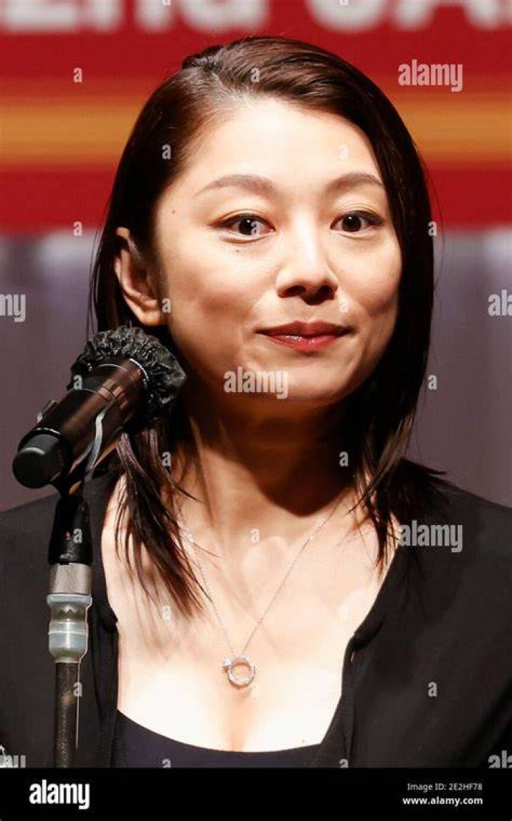 小池栄子さんの「パラパラ」って何？“映え”の背景と見どころ